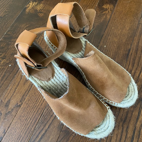 Gap suede wedges - Picture 3 of 3